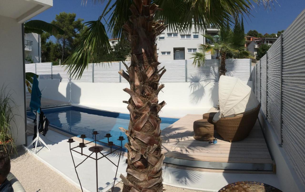 Seaside Villa With Private Pool Home By The Sea - Villa Trogir Kültér fotó