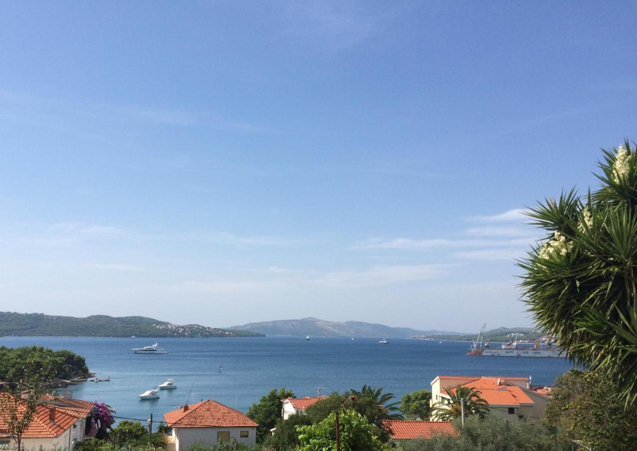 Seaside Villa With Private Pool Home By The Sea - Villa Trogir Kültér fotó