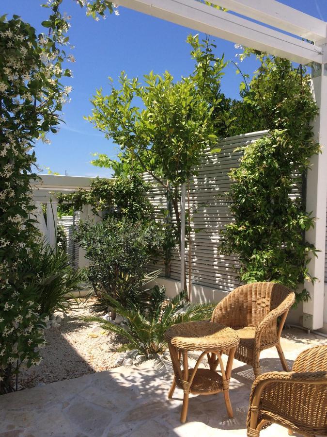 Seaside Villa With Private Pool Home By The Sea - Villa Trogir Kültér fotó